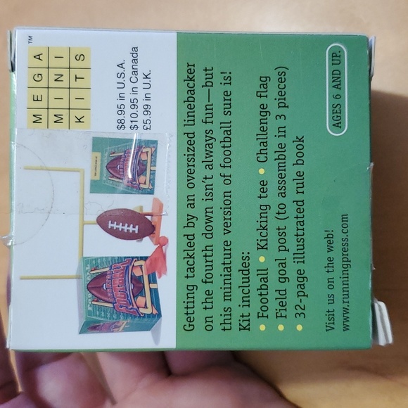 Desktop Football Game, EUC 🌟  Great Stocking stuffer / White Elephant party!! - Picture 2 of 3